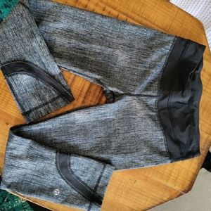Lululemon crop yoga pant